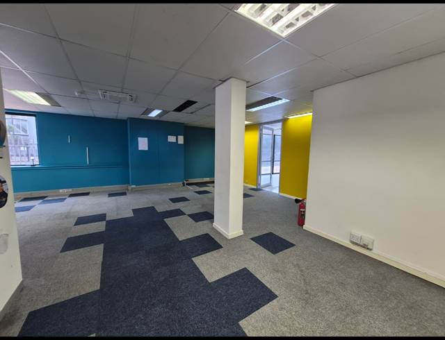 304M² OFFICE TO LET IN SANDTON CENTRAL